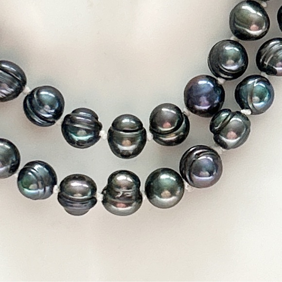 Gorgeous Baroque Peacock Pearl Necklace - Picture 3 of 10